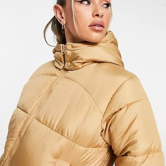Misguided Petite Hooded Crop Puffer Jacket 🧥 - Picture 4 of 10
